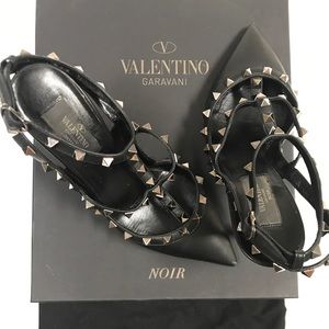 Valentino Garavani Shoes - Valentino Noir Rockstud Heels Valentino Garavani Shoes - Valentino Noir Rockstud Heels
